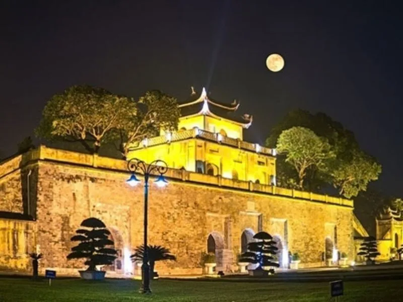 ha noi co gi choi 10 diem den va trai nghiem dang thu